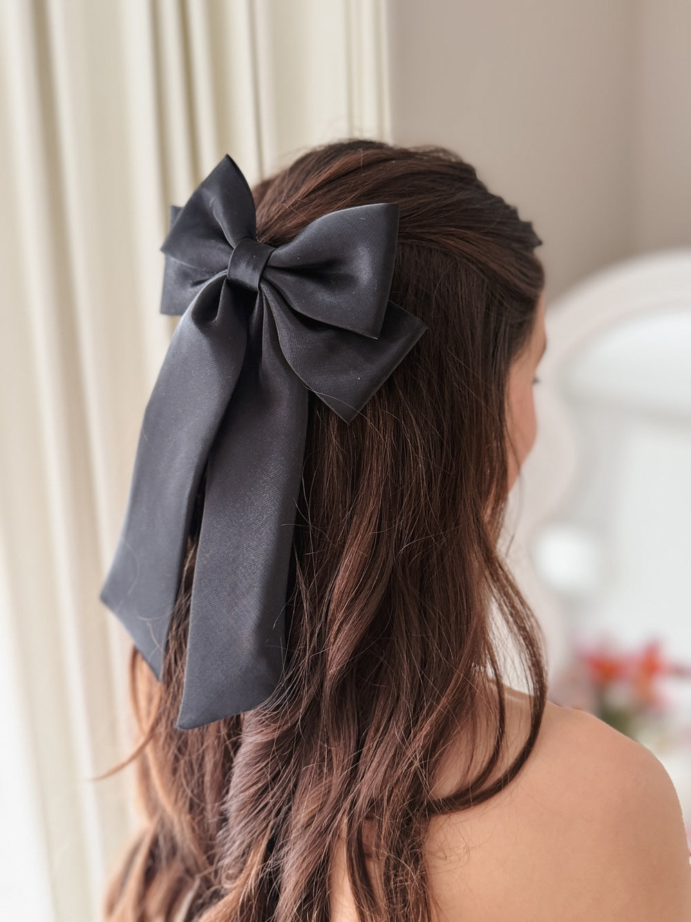 Amelie black bow clip for weddings and events