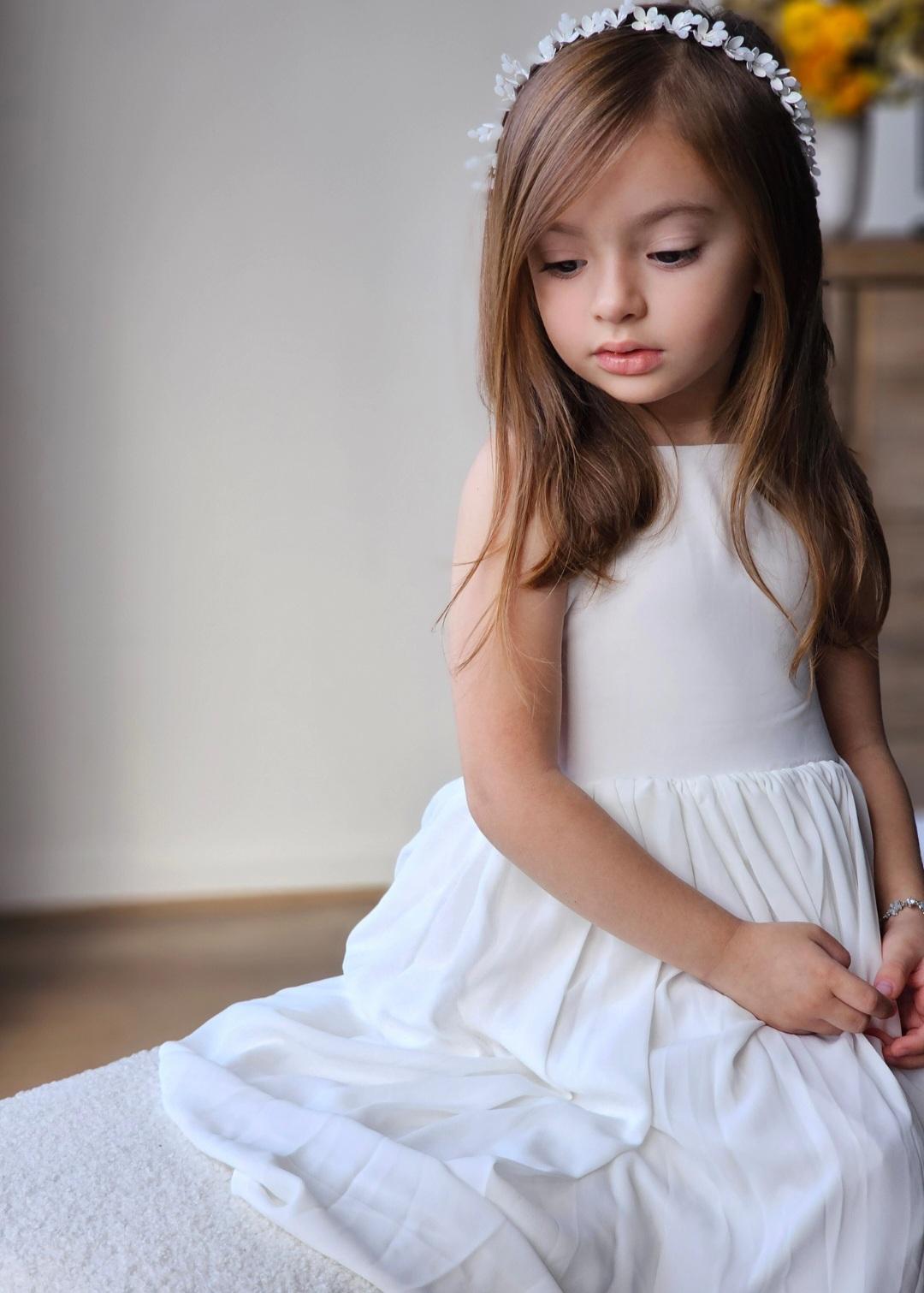 Delicate white flower headpiece for flower girls