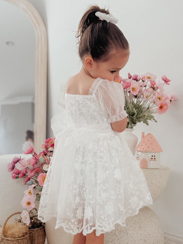 White flower girl dress for weddings