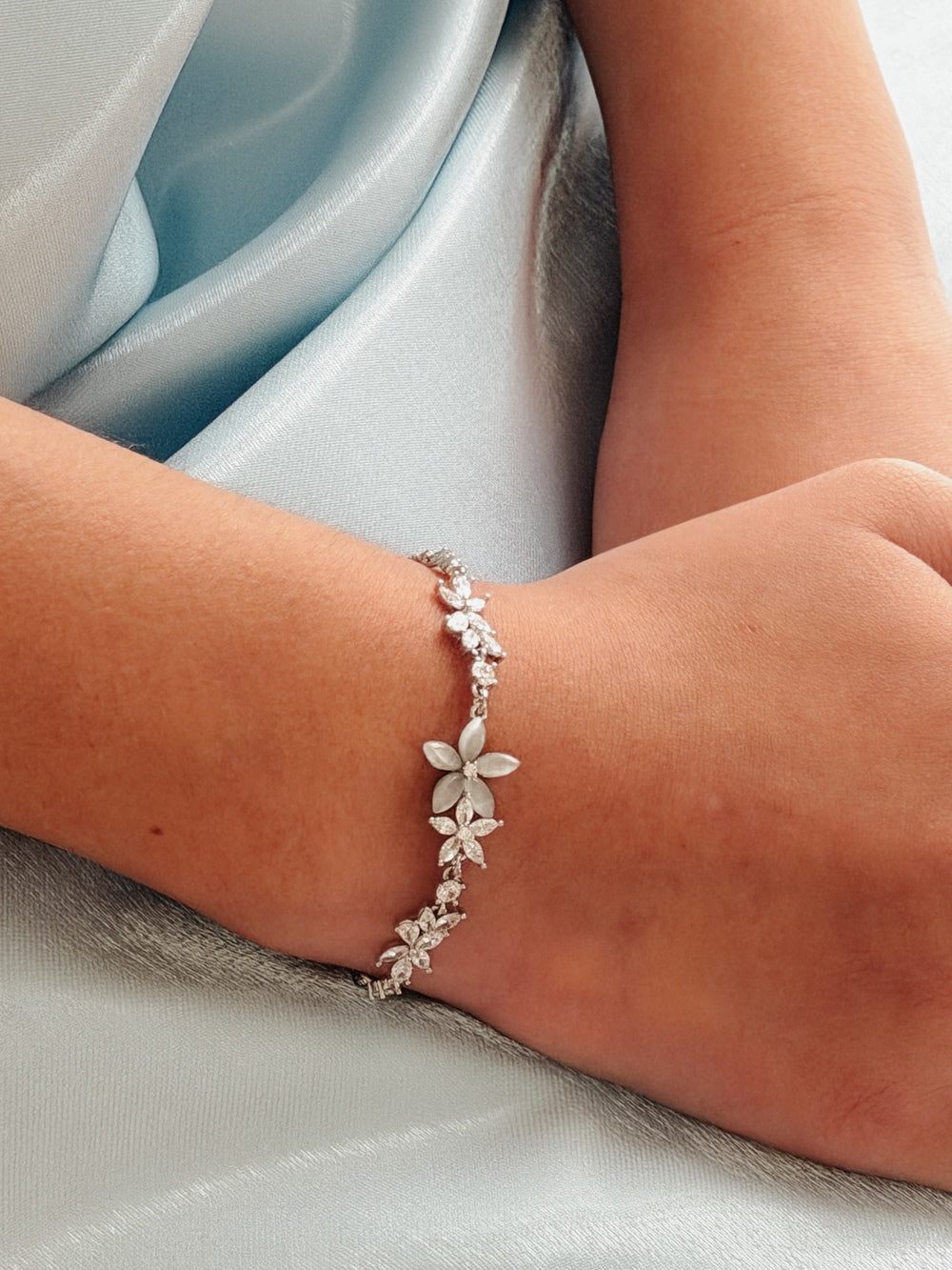 Girls adjustable silver bracelet for weddings and Communion