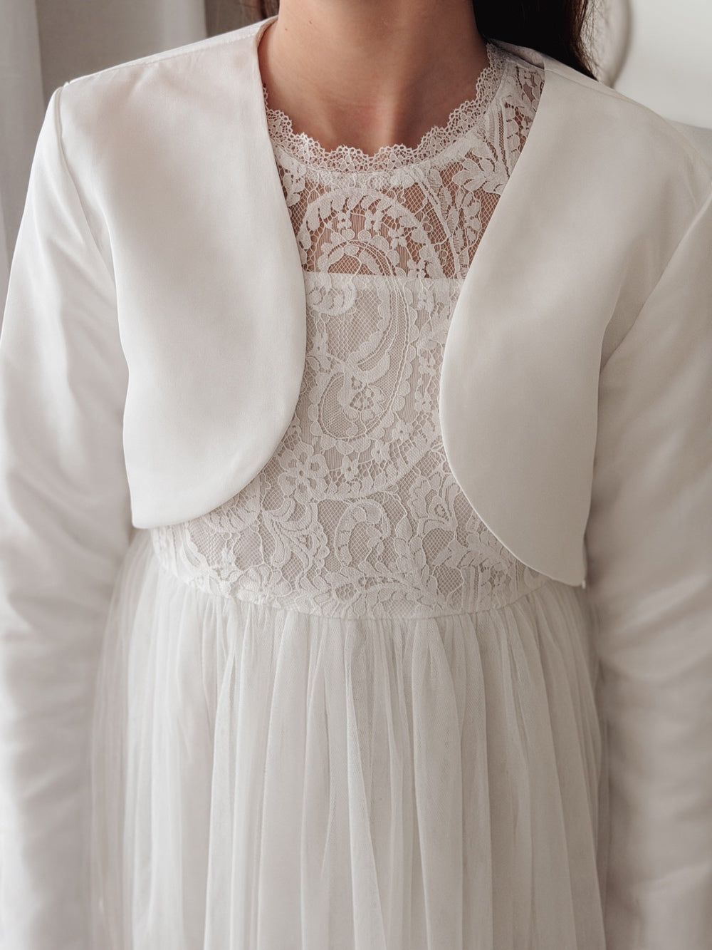White cropped occasion jacket for communion