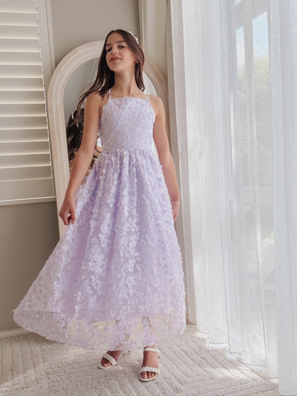 Clarissa lilac 3D flower girl dress with flowing skirt.