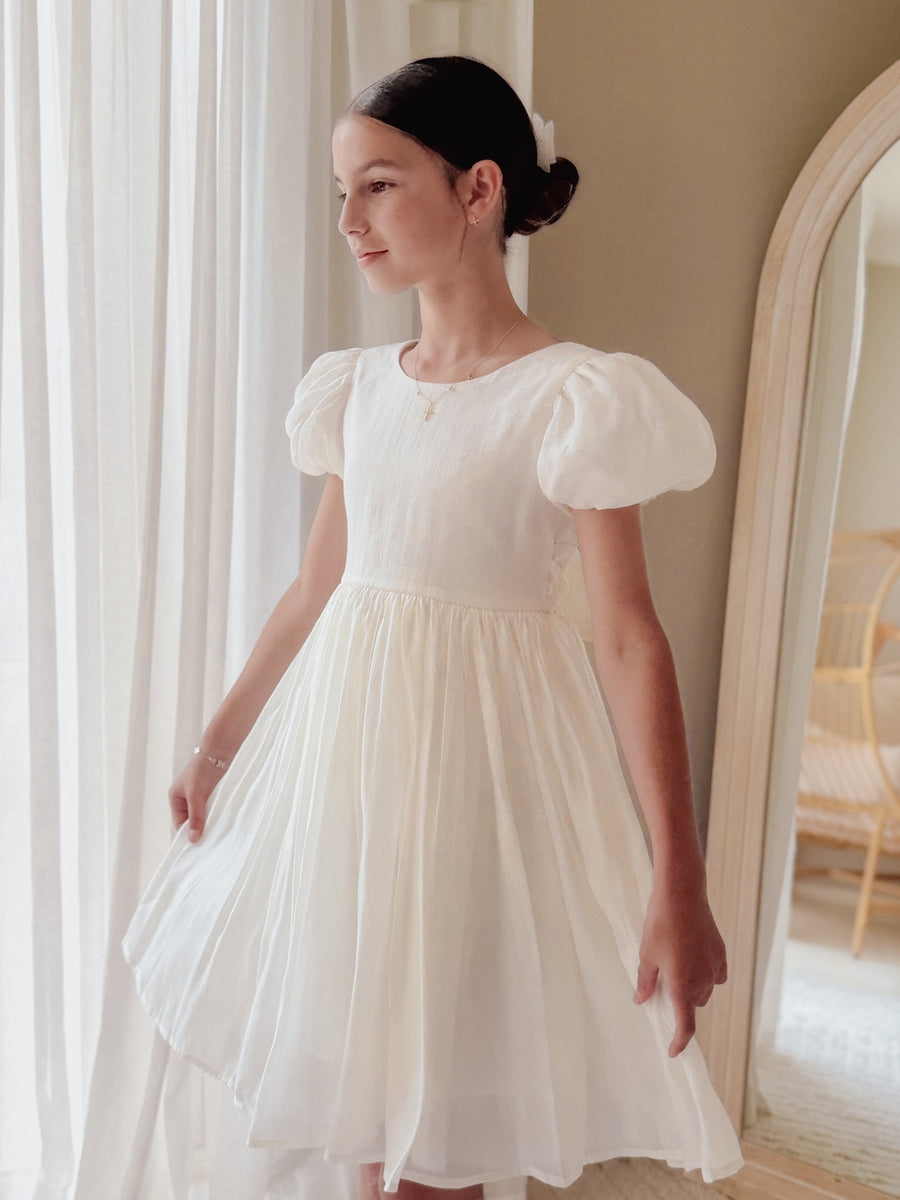 Knee-length ivory flower girl dress for weddings