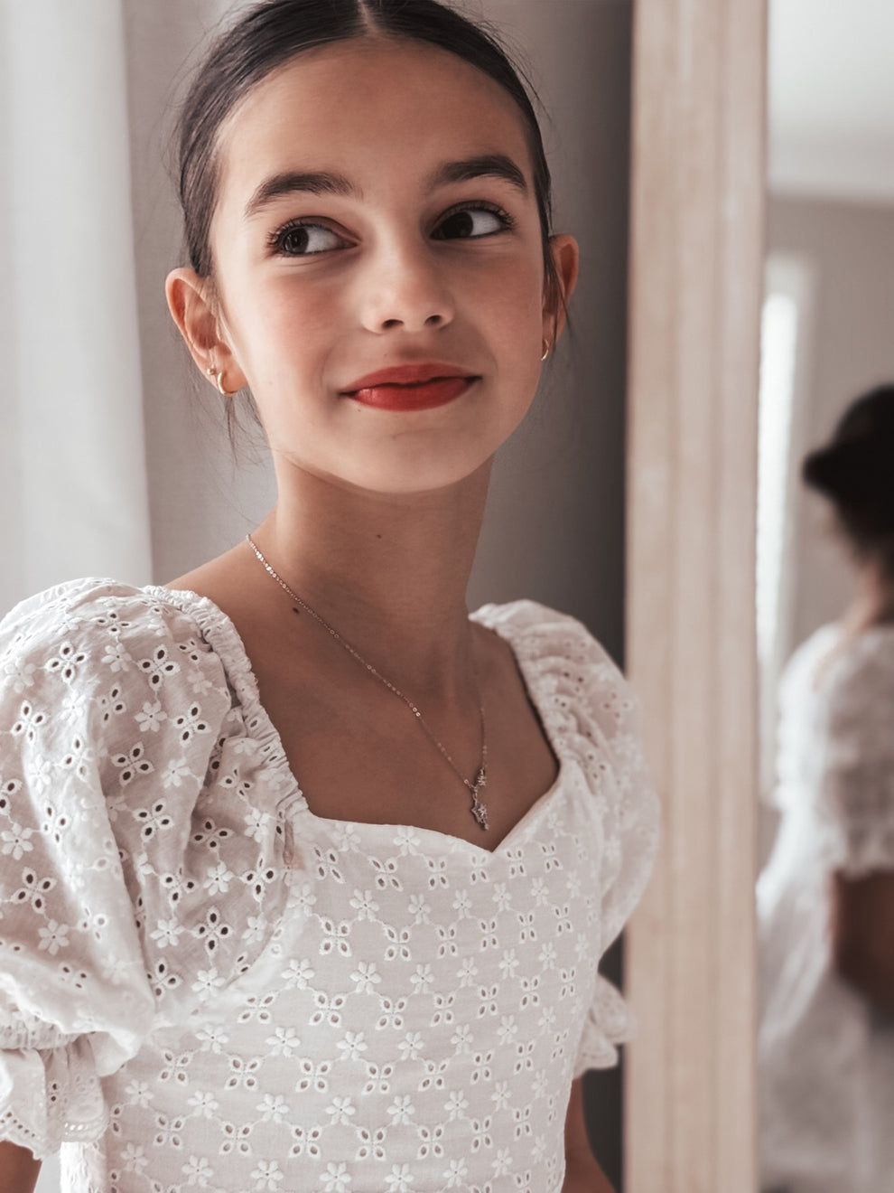 Sparkling silver necklace for tween or teen girls