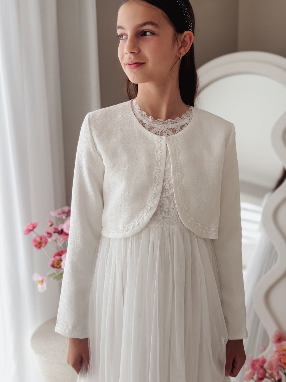 Felicity white long sleeve jacket for girls