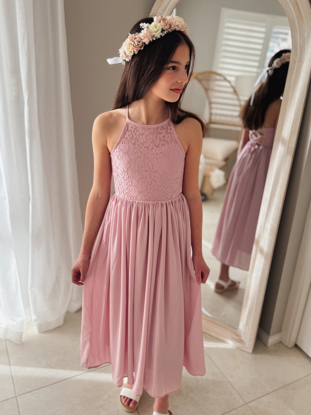 Isabelle dress in dusty pink with soft lace detailing
