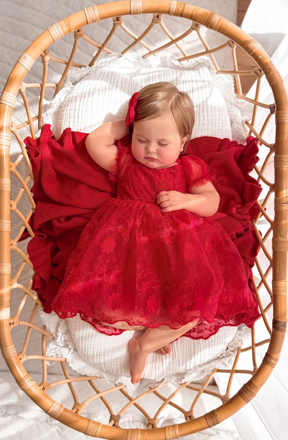 Girls red christmas dress with puff sleeves