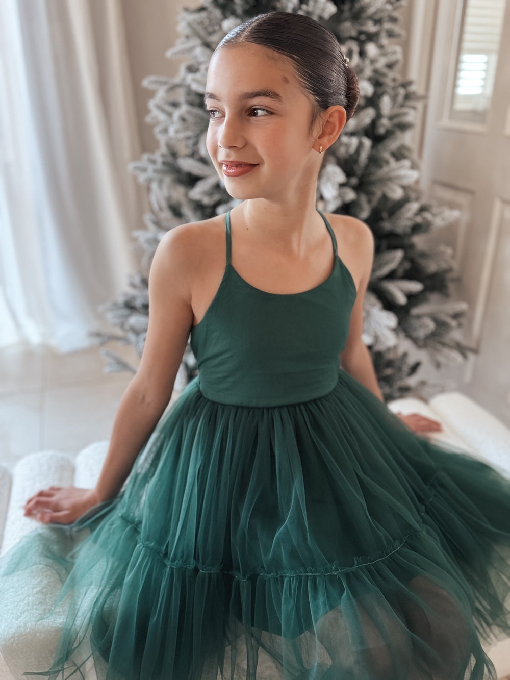 Forest green tween Christmas dress with soft tulle skirt and cotton bodice