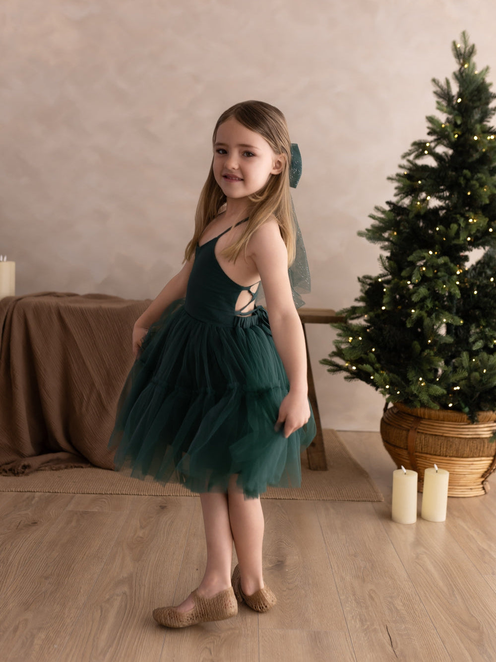 Elegant green Christmas dress for girls
