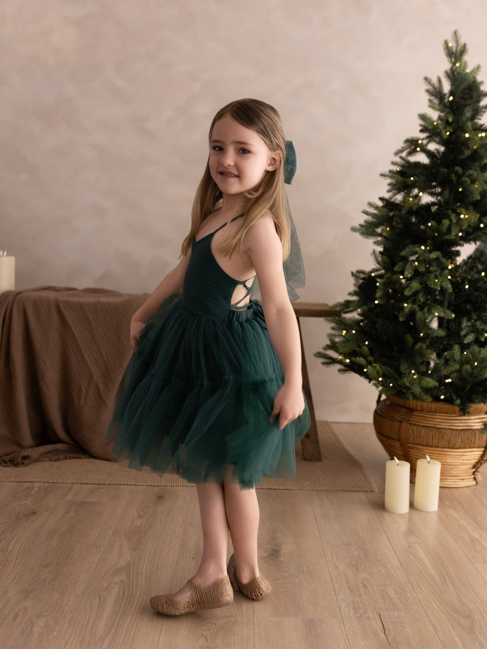 Elegant green Christmas dress for girls