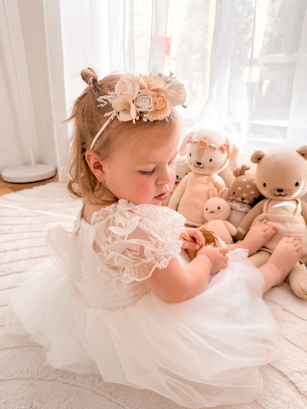 white girl dress with puff sleeve and embroidery