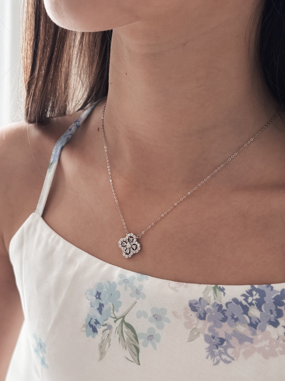 Lucky Charm girls silver necklace with four-leaf clover pendant