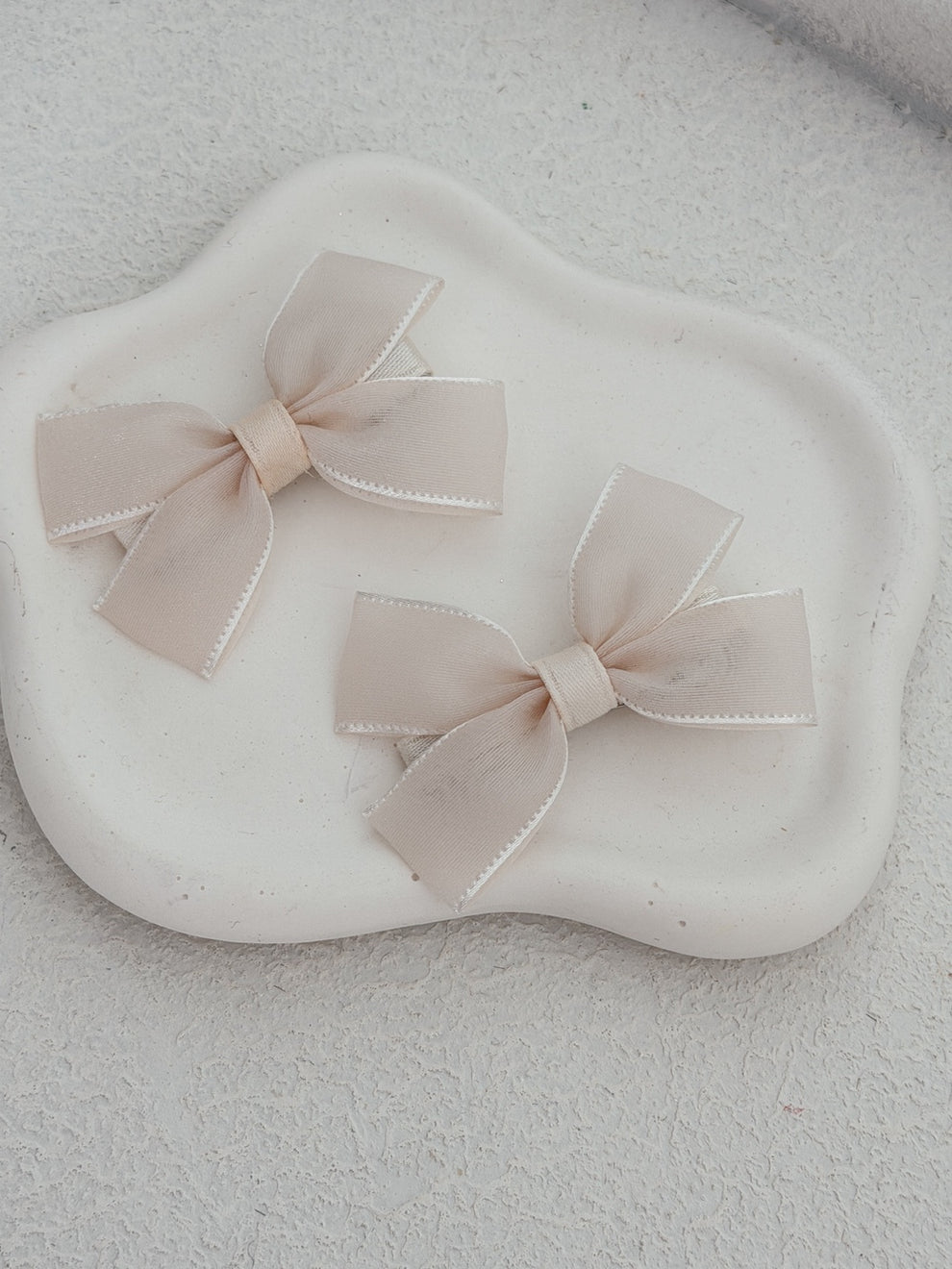 Mini bow clips for girls pigtails