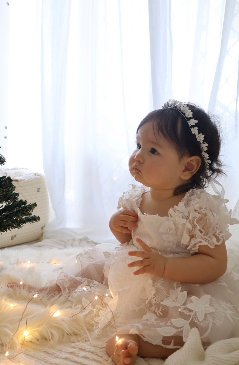 Libby Girls White Flower Headpiece - A Little Lacey
