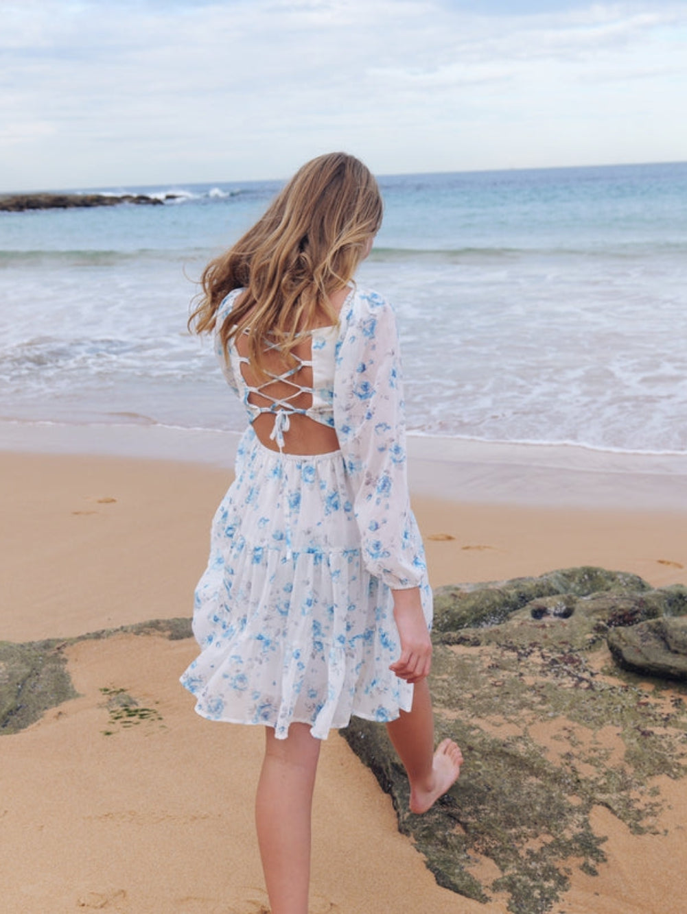 Blue floral long sleeve dress for tween girls