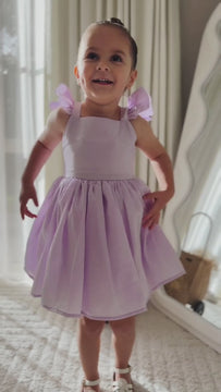 Knee-length lilac party dress for little girls