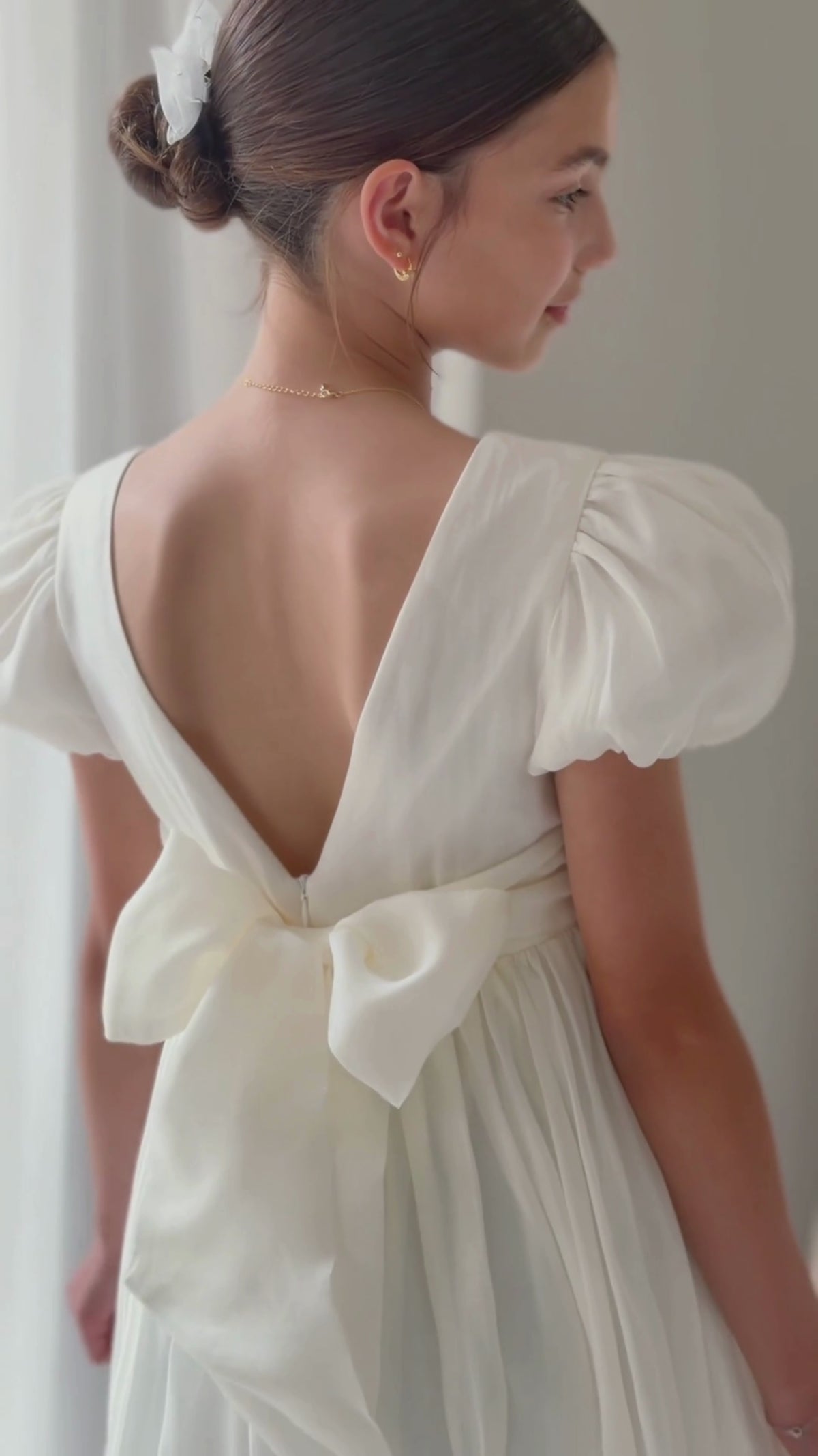 Ivory flower girl dress for girls