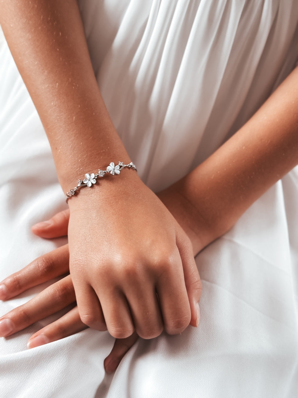 Daisy Flower Girl Bracelet - Girls and Babies Jewellery