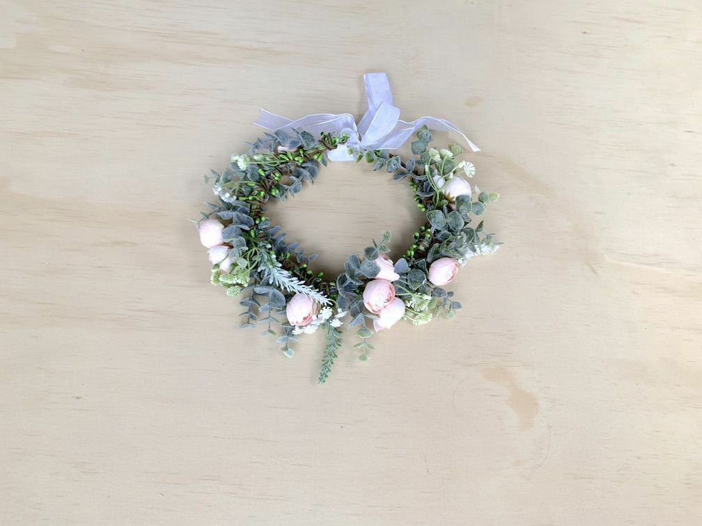 Soft Peach Snow Crown